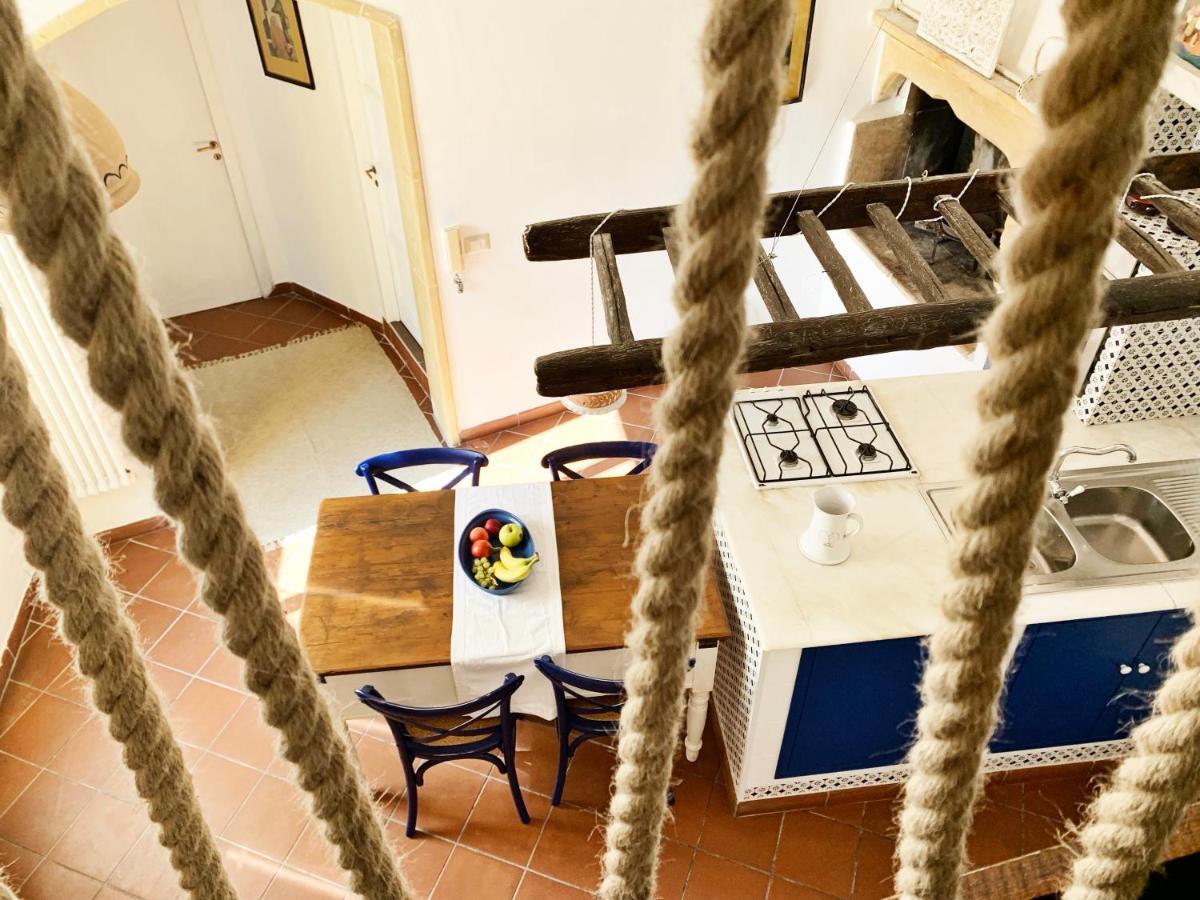 Upstairs - Lazy Terrace Vila Lecce Exterior foto