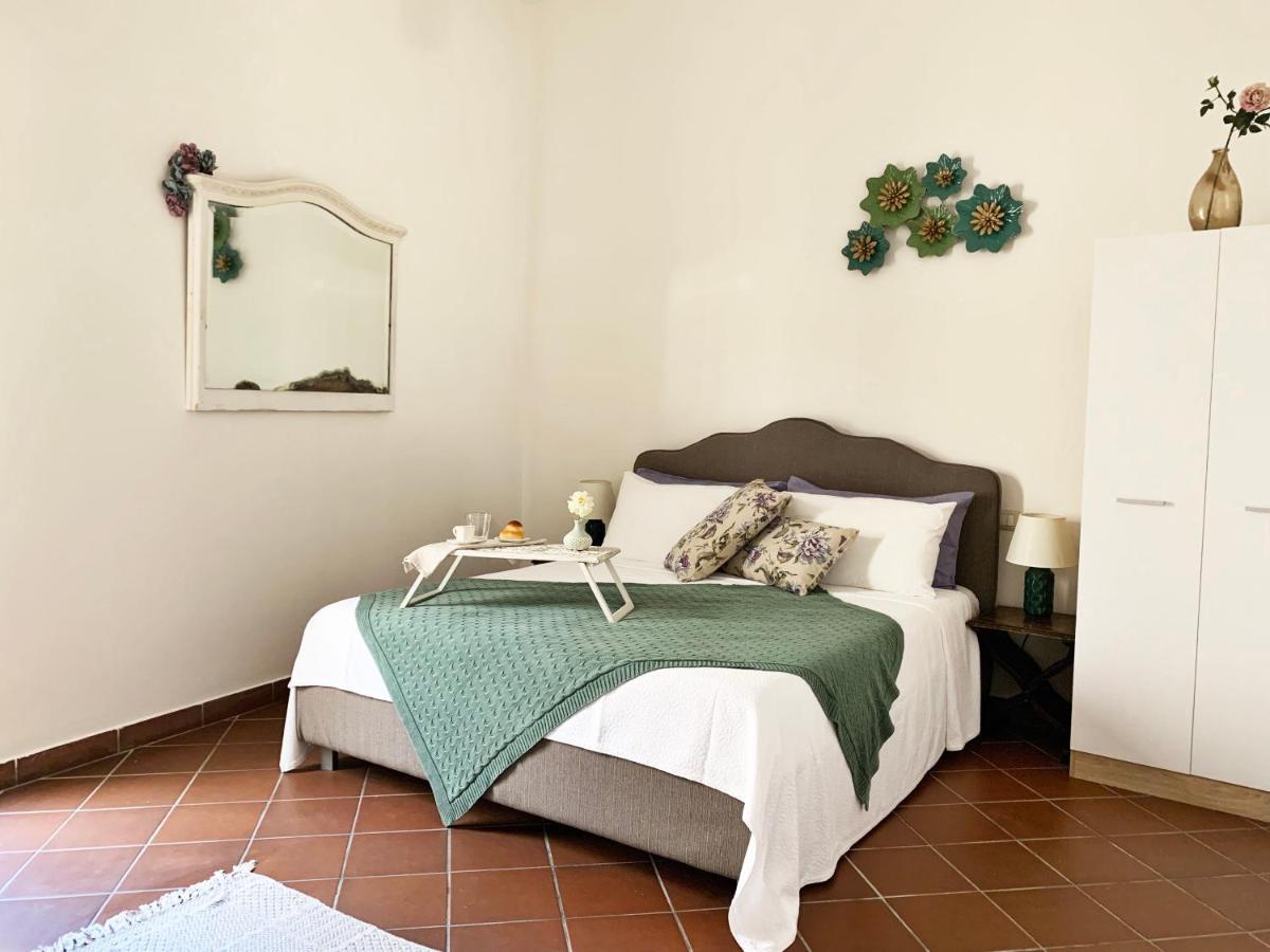 Upstairs - Lazy Terrace Vila Lecce Exterior foto