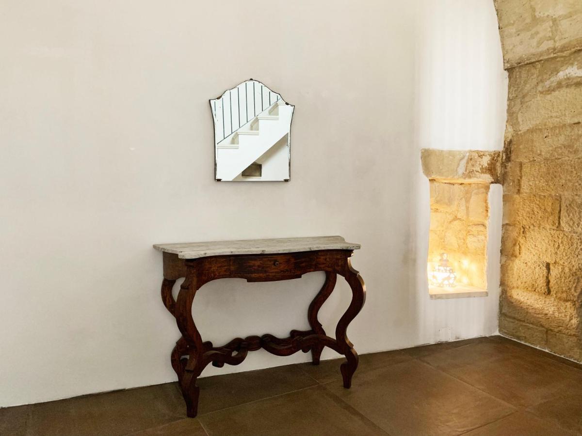 Upstairs - Lazy Terrace Vila Lecce Exterior foto
